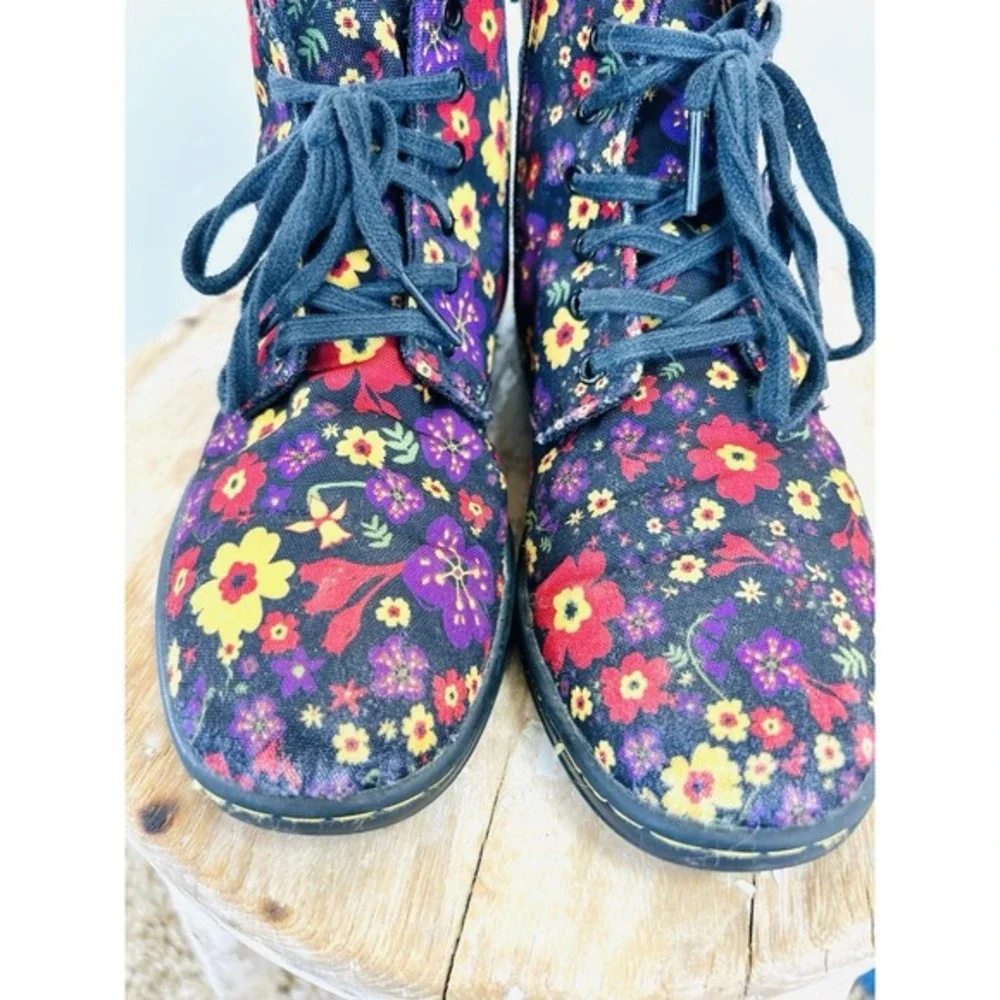 Dr Martens Marley‎ Floral Canvas Lace Up Boots Girls 3 Flowers